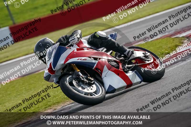 donington no limits trackday;donington park photographs;donington trackday photographs;no limits trackdays;peter wileman photography;trackday digital images;trackday photos